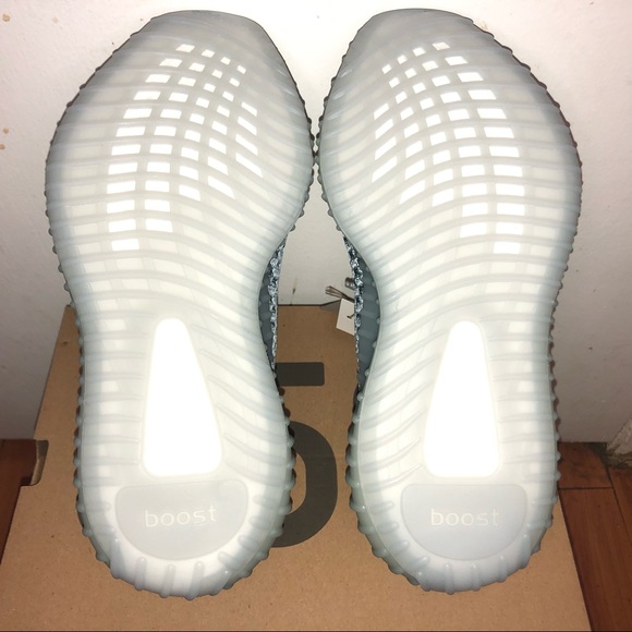 ⚠️SOLD ⚠️Yeezy Boost 350 V2 Ash Blue Size 5.5M/ - Picture 6 of 9